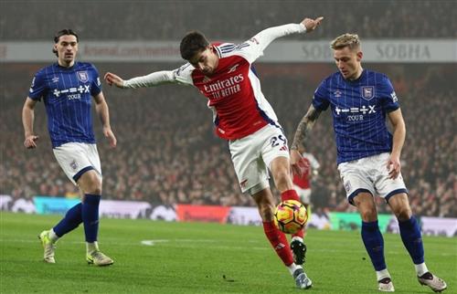 Arsenal x Ipswich Town