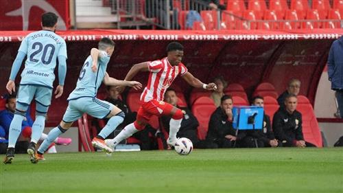 Almería vs Robusto