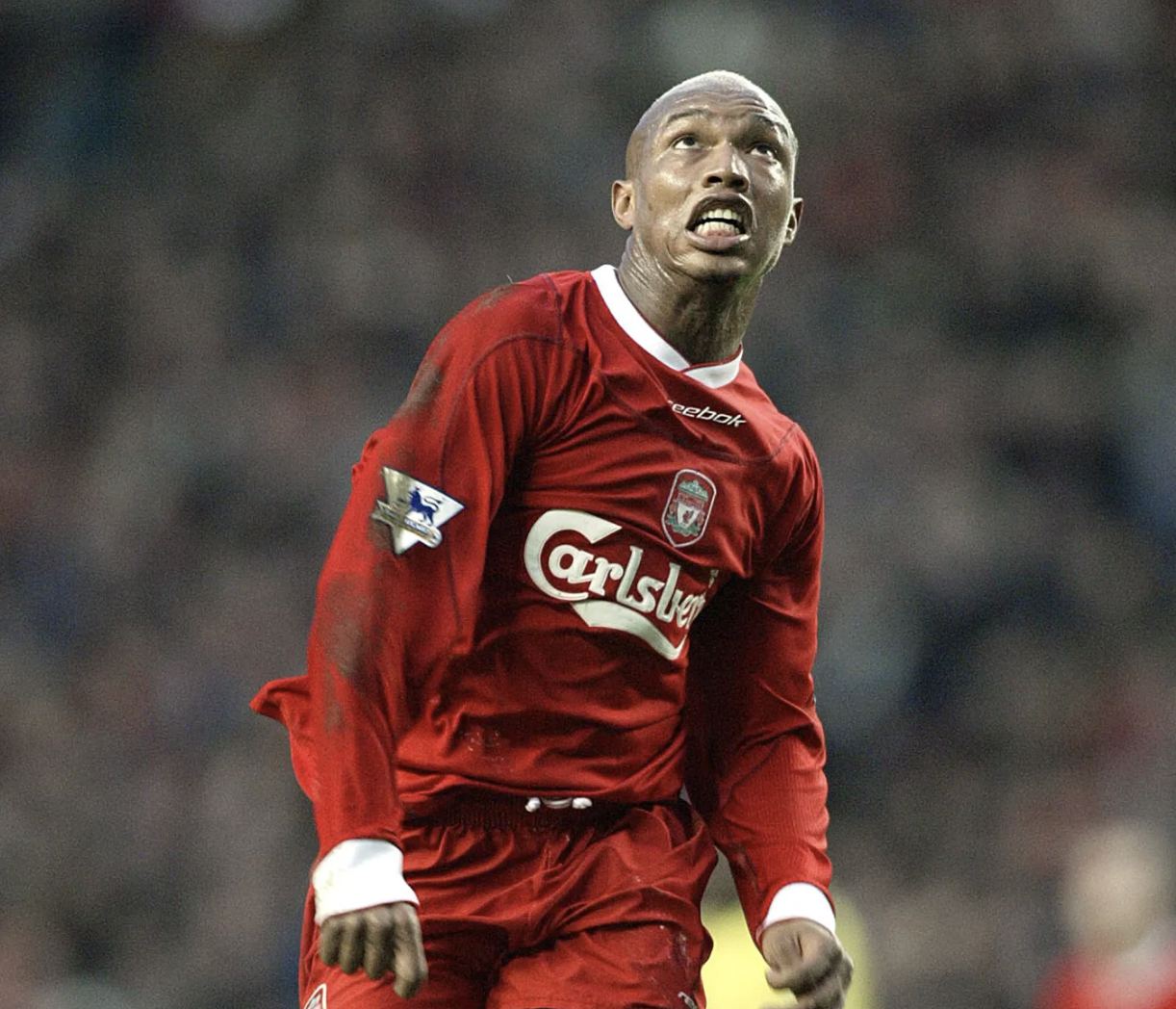 The Sun: O ex-atacante do Liverpool Diouf pode ser condenado à prisão por se recusar a pagar pensão alimentícia
